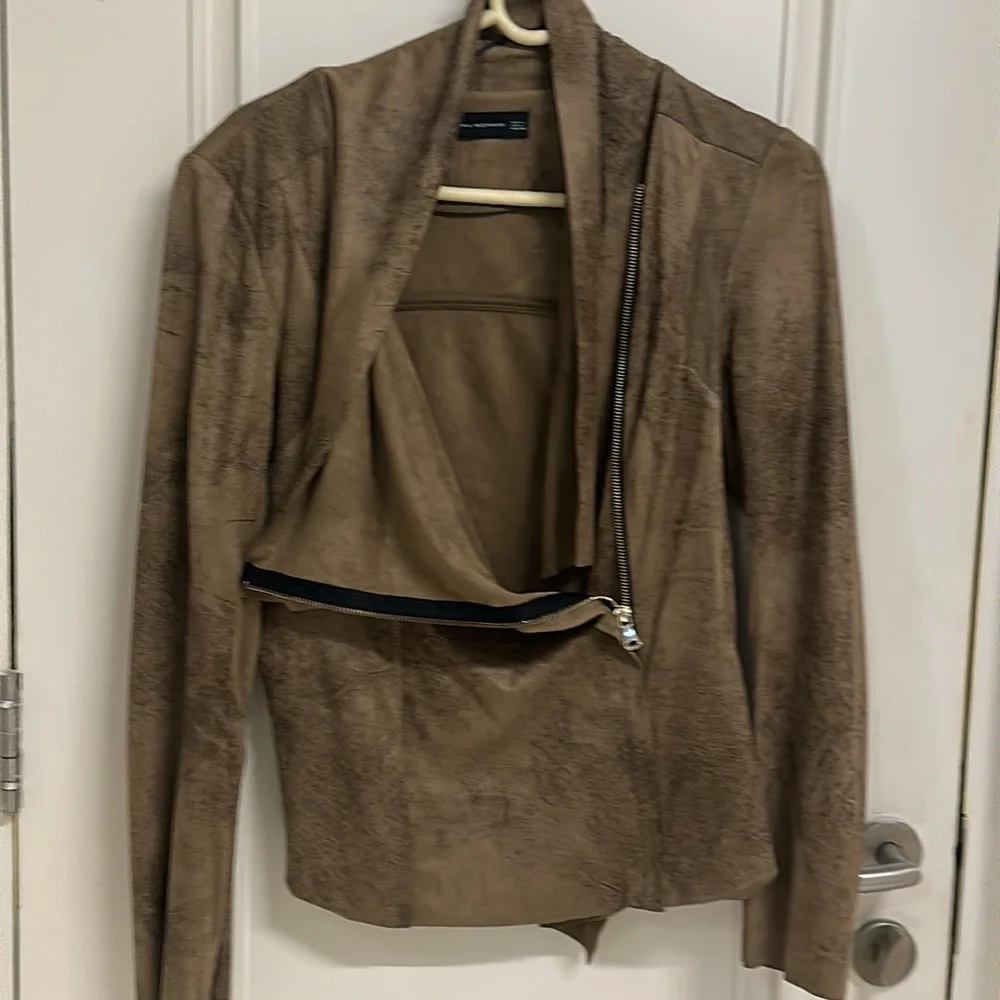 ZARA Faux Suede short jacket in Chocolate Brown with zip in Size L! Super soft! - Picture 4 of 10